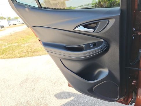 Certified 2020 Buick Encore GX Select w/ Advanced Technology Package image 10