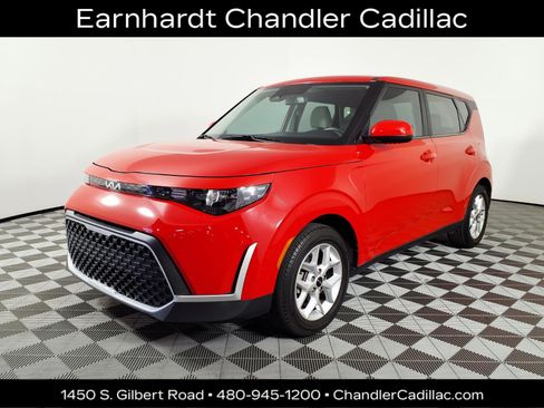 Used 2023 Kia Soul LX w/ LX Technology Package FWD image 1