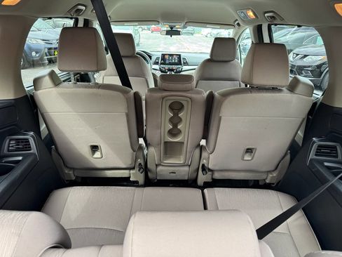 Used 2019 Honda Odyssey EX image 26