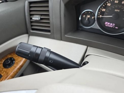 Used 2008 Jeep Grand Cherokee Limited w/ Trailer Tow Group IV image 24