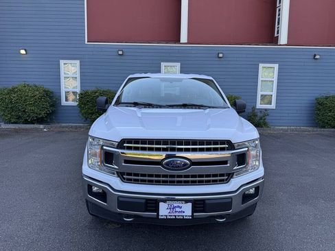 Used 2018 Ford F150 XLT w/ Equipment Group 302A Luxury AWD/4WD image 9