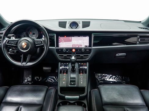 Used 2023 Porsche Macan S AWD/4WD image 5