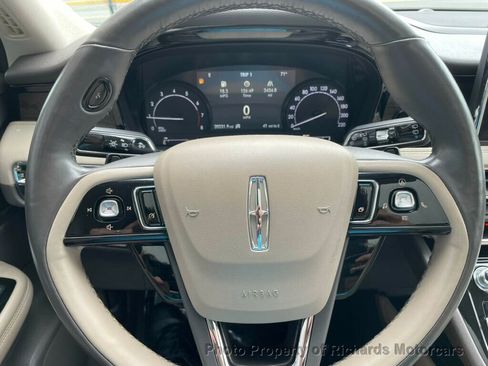 Used 2020 Lincoln Corsair Reserve w/ Elements Package image 12