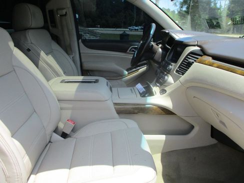 Used 2017 GMC Yukon Denali w/ Open Road Package RWD image 16