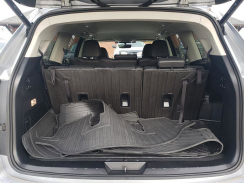 Used 2022 Subaru Ascent Limited w/ Popular Package #4 image 7