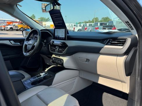 Certified 2021 Ford Escape SEL AWD/4WD image 22