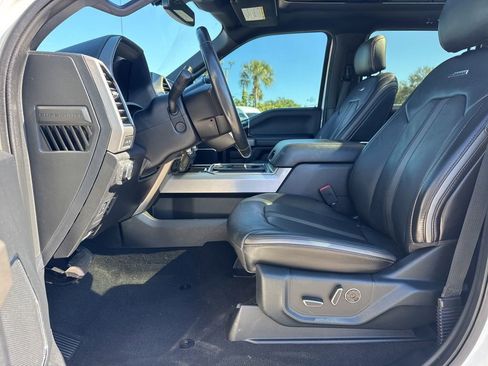 Certified 2020 Ford F450 Platinum w/ FX4 Off-Road Package image 17