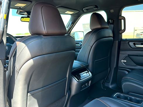 New 2026 Nissan Armada SL w/ Captain's Chari Seat Package AWD/4WD image 14