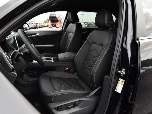 New 2026 Volkswagen Atlas Cross Sport SE AWD/4WD image 18