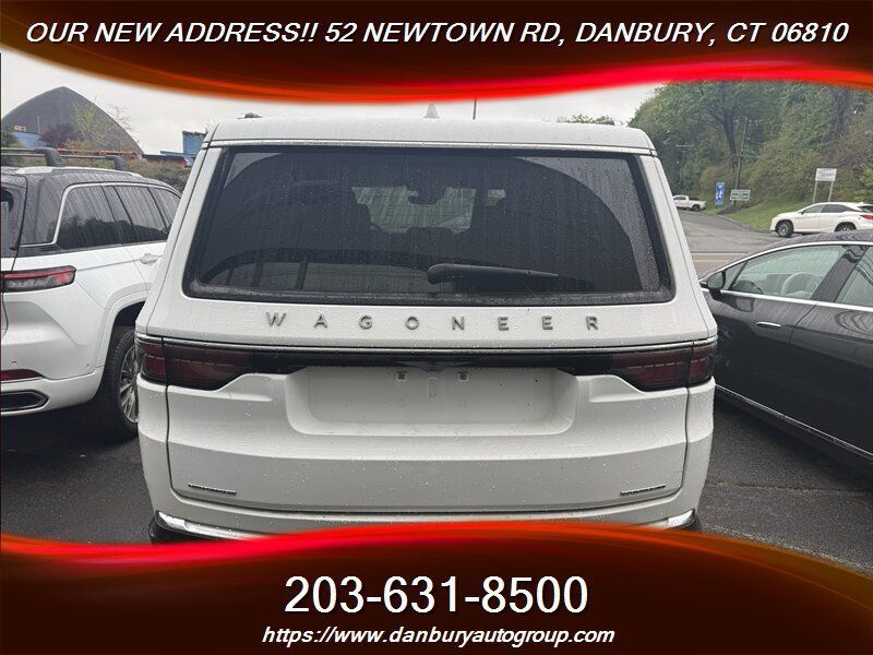 Used 2022 Jeep Wagoneer Series II AWD/4WD image 4