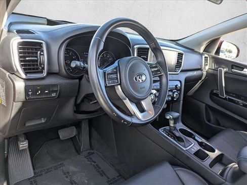 Used 2020 Kia Sportage EX image 10