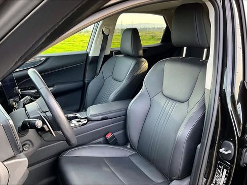 Used 2025 Lexus NX 350h AWD w/ Premium Package image 7