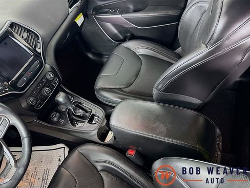 Used 2019 Jeep Cherokee Limited AWD/4WD image 28