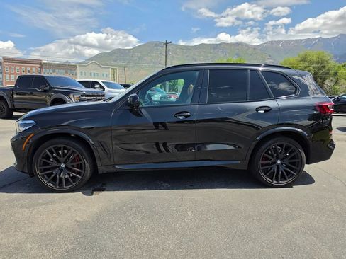 Used 2022 BMW X5 M50i AWD/4WD image 2