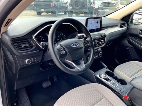 Used 2020 Ford Escape SE image 18