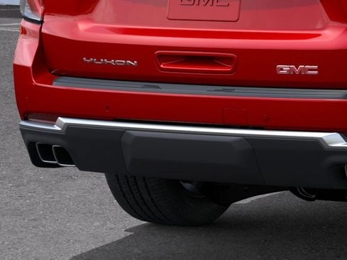 New 2026 GMC Yukon XL Denali w/ Denali Reserve Package image 14