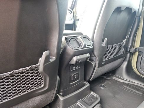 New 2025 Jeep Wrangler Unlimited Rubicon 392 image 28