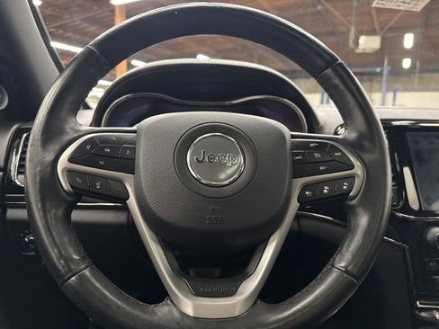 Used 2019 Jeep Grand Cherokee High Altitude image 17