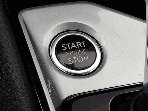 Used 2024 Nissan Altima 2.5 SV image 19