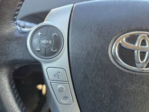Used 2014 Toyota Prius Four image 20