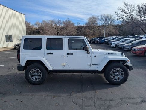 Used 2014 Jeep Wrangler Unlimited Rubicon w/ Connectivity Group image 2