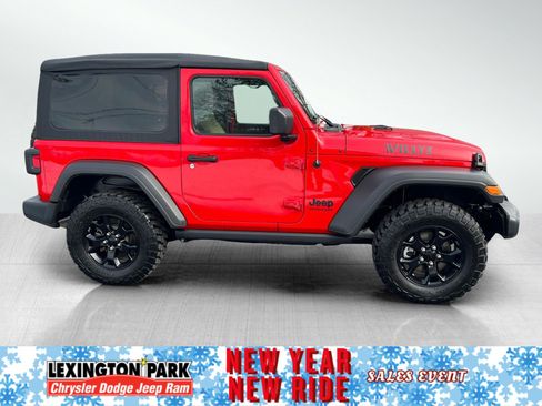 Used 2022 Jeep Wrangler Sport image 4