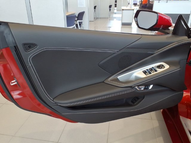 Used 2026 Chevrolet Corvette Stingray Convertible RWD image 8