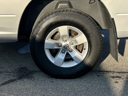 Used 2015 RAM 1500 Tradesman w/ Power & Remote Entry Group image 5