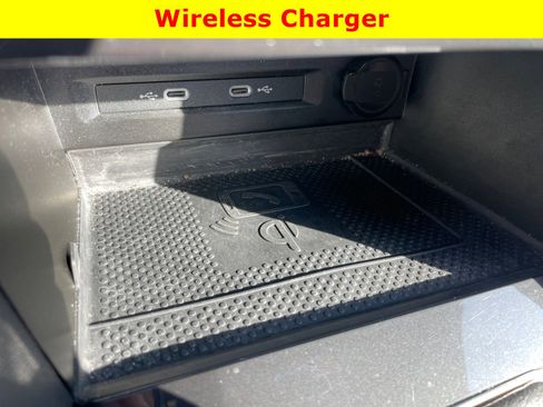 Used 2022 Volkswagen Tiguan SEL R-Line image 19