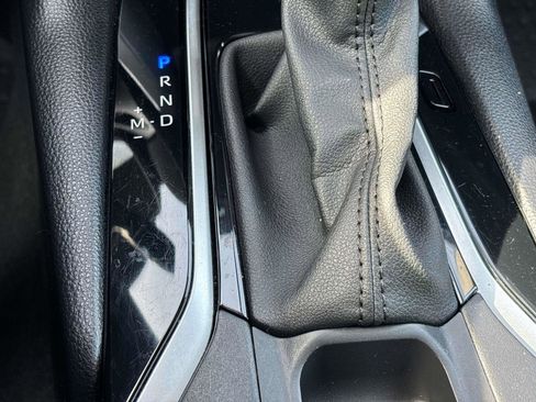 Certified 2023 Toyota Corolla Cross LE w/ Moonroof Package image 25