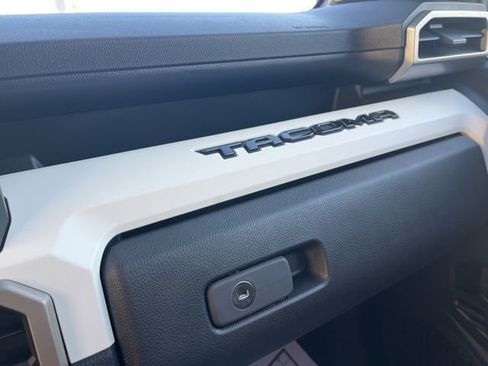 Used 2024 Toyota Tacoma TRD Sport w/ TRD Sport Upgrade Package image 27
