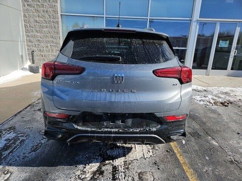 Used 2024 Buick Encore GX Sport Touring image 4