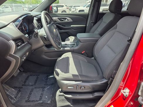 Certified 2023 Chevrolet Traverse LT image 5