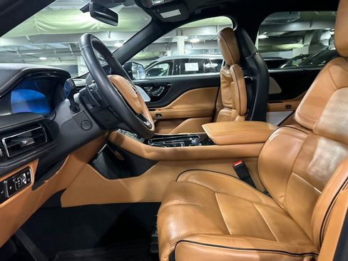 Used 2023 Lincoln Aviator Black Label w/ Dynamic Handling Package AWD/4WD image 10