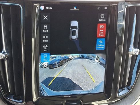 Certified 2023 Volvo XC60 B5 Plus w/ Climate Package AWD/4WD image 20