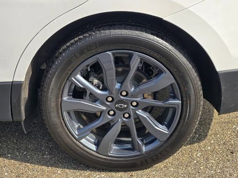 Used 2024 Chevrolet Equinox RS w/ RS Leather Package FWD image 28