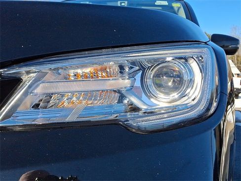 Used 2020 Subaru Ascent Limited w/ Technology Package image 9