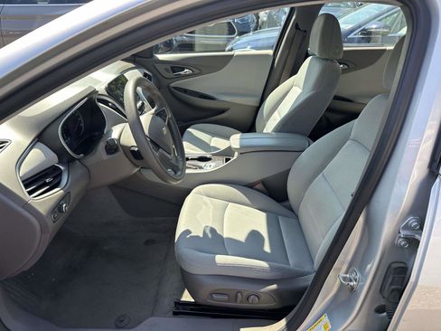 Used 2022 Chevrolet Malibu LT image 14