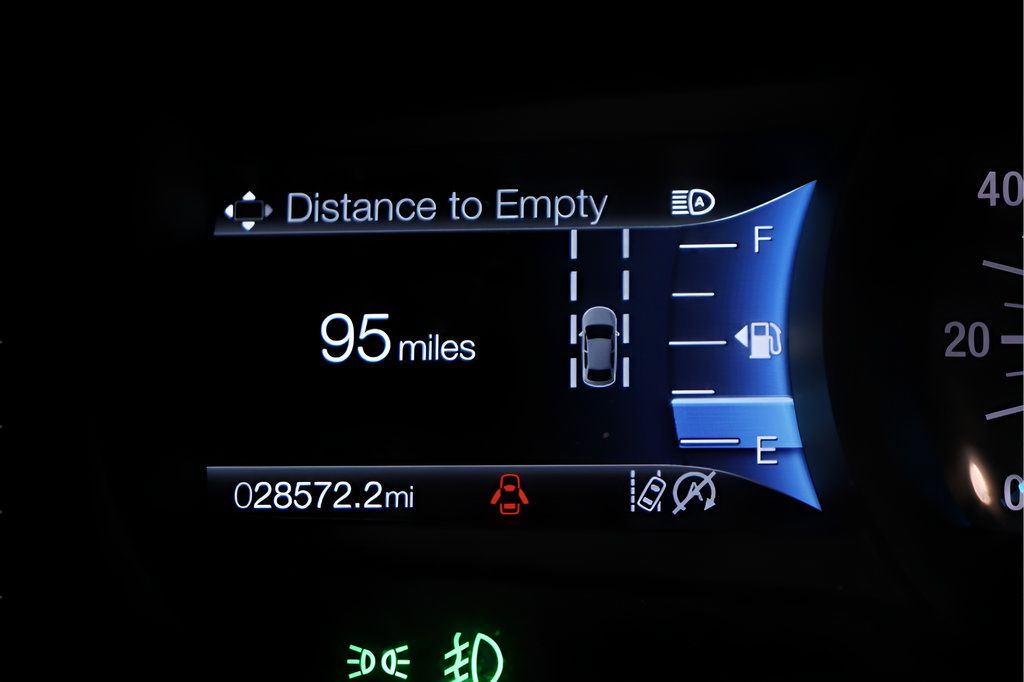 Used 2024 Ford Edge SEL w/ Convenience Package AWD/4WD image 16