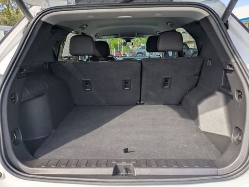 Certified 2024 Chevrolet Equinox LT image 8