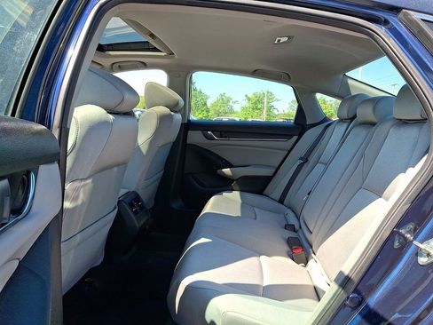 Used 2020 Honda Accord EX image 10
