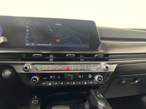 Certified 2025 Kia Telluride S image 27