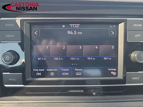 Used 2024 Volkswagen Jetta SE image 39