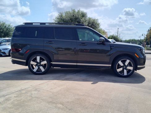 Used 2024 Hyundai Santa Fe Limited FWD image 10