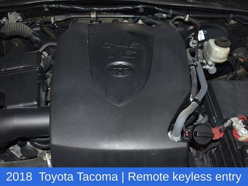 Used 2018 Toyota Tacoma SR5 AWD/4WD image 8