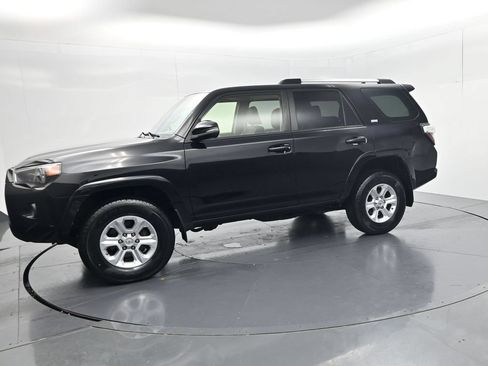 Used 2021 Toyota 4Runner SR5 Premium w/ Moonroof Package AWD/4WD image 4