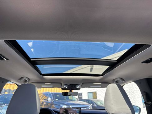 New 2025 Mitsubishi Outlander SE image 6