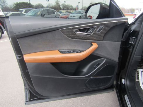 Used 2023 Audi RS Q8 image 9