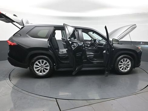 Used 2024 Toyota Grand Highlander XLE image 58