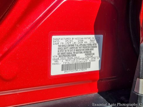 Used 2024 Nissan Kicks SR w/ SR Premium Package FWD image 33